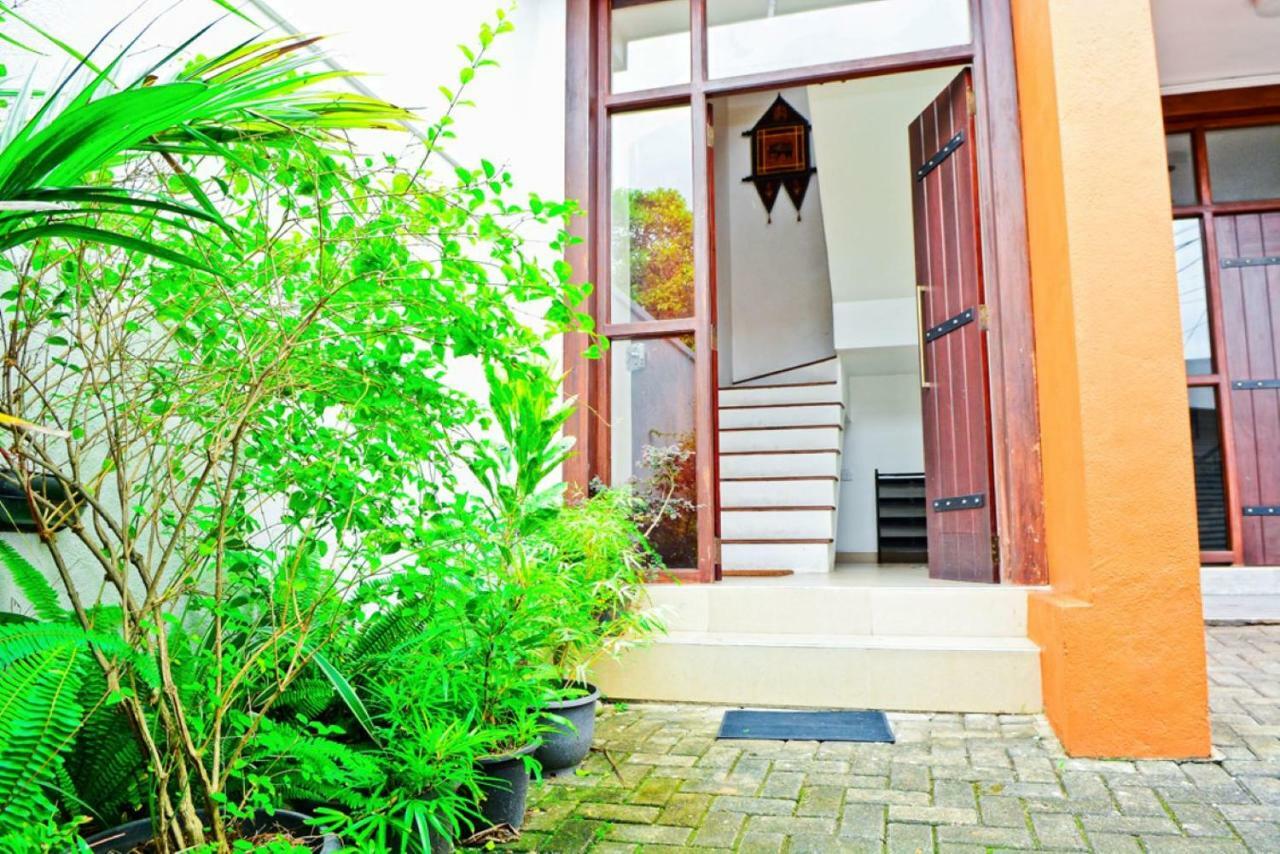Furnished Apartment At Colombo Suburbs Nawala Rajagiriya Ngoại thất bức ảnh